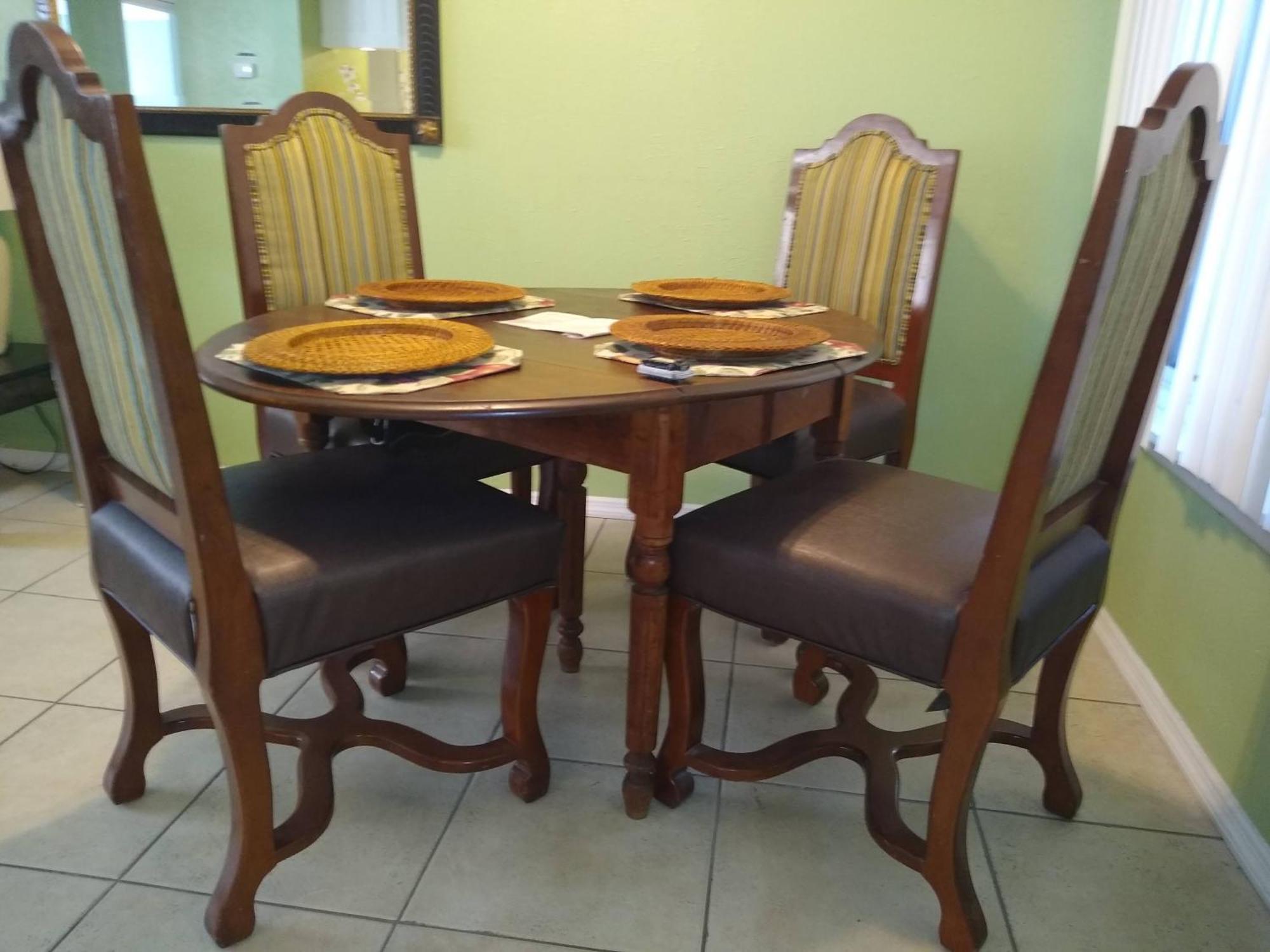 סיינט פיטרסברג Affordable Two Bedroom Tropical Condo - Private Beach, Pools, Hot Tub מראה חיצוני תמונה